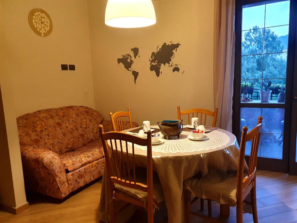 B&B Tre Passi Dalla Torre Montesarchio Exterior foto