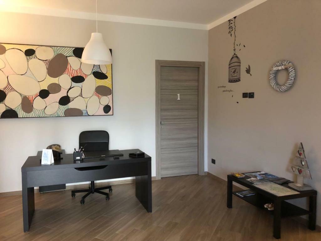 B&B Tre Passi Dalla Torre Montesarchio Exterior foto